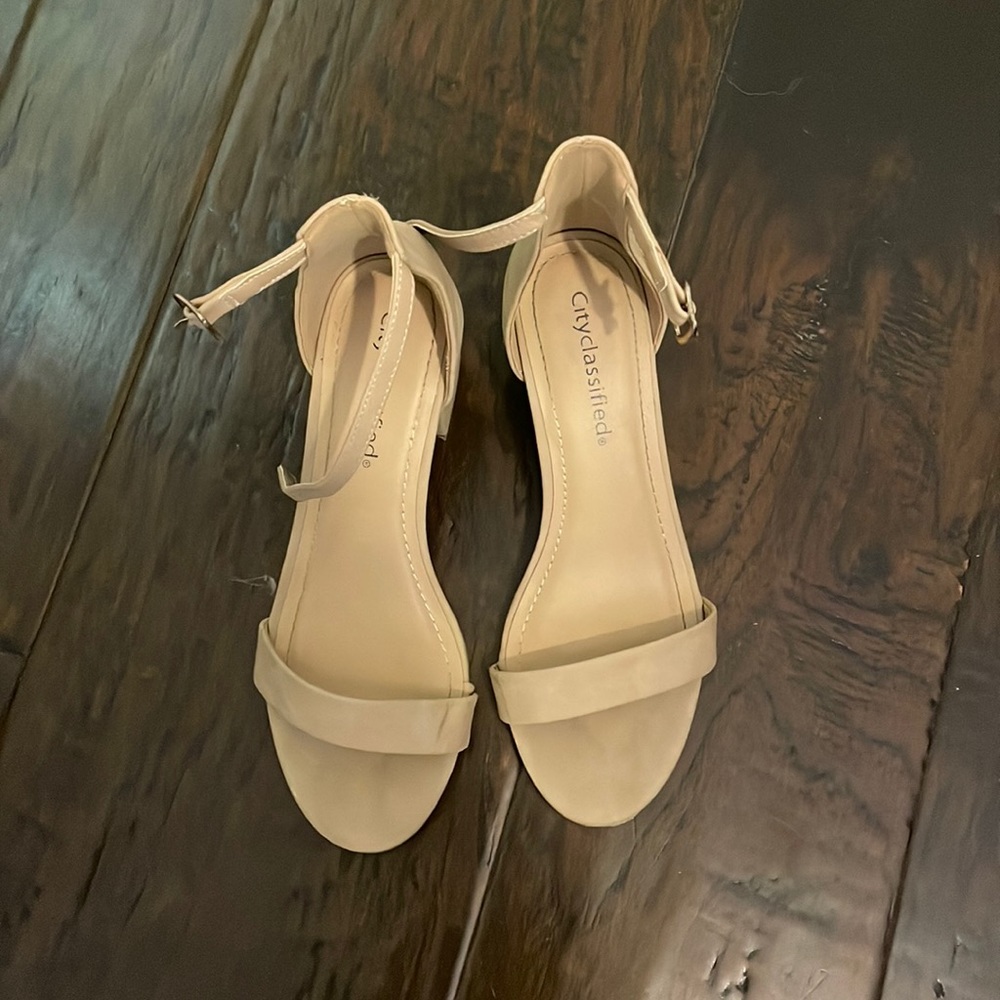 Tan heels